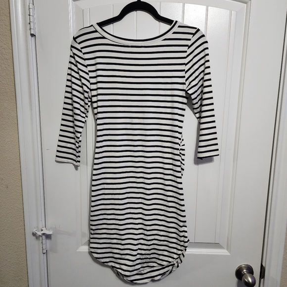 Striped maternity dress - Picture 3 of 4